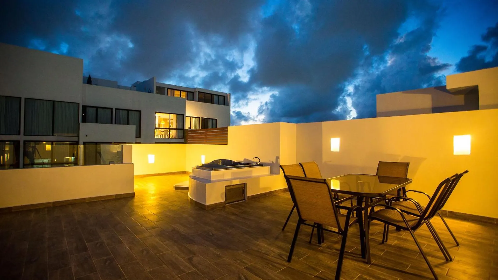 Best Penthouses&Apartments In The Center Of Pdc! Playa del Carmen